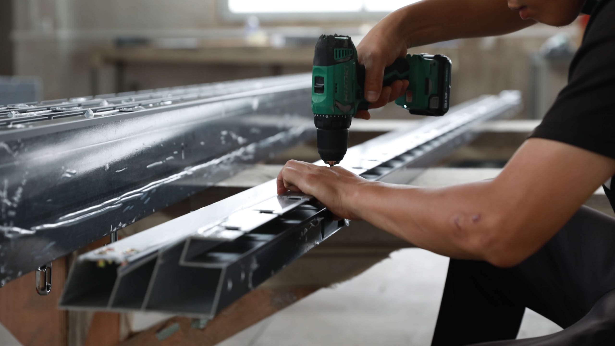 aluminum pergola installation